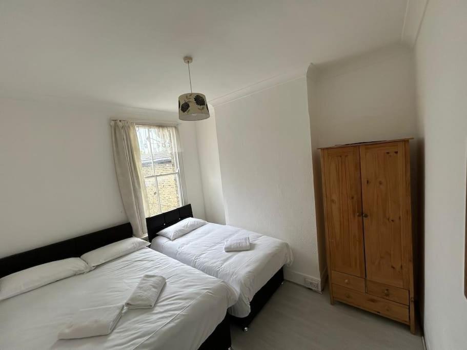 East London 2 Bedroom Flat Dış mekan fotoğraf